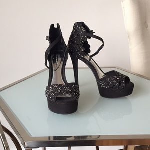 NWOT Gianni Bini heels! Stunning!